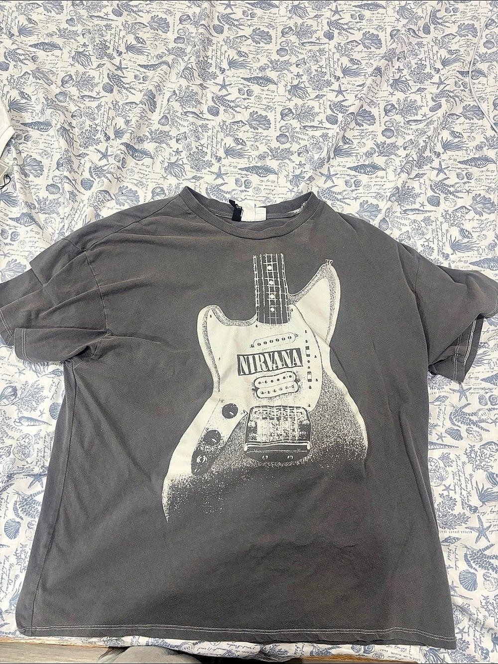 Nirvana Graphic Tee Gray Size Medium
